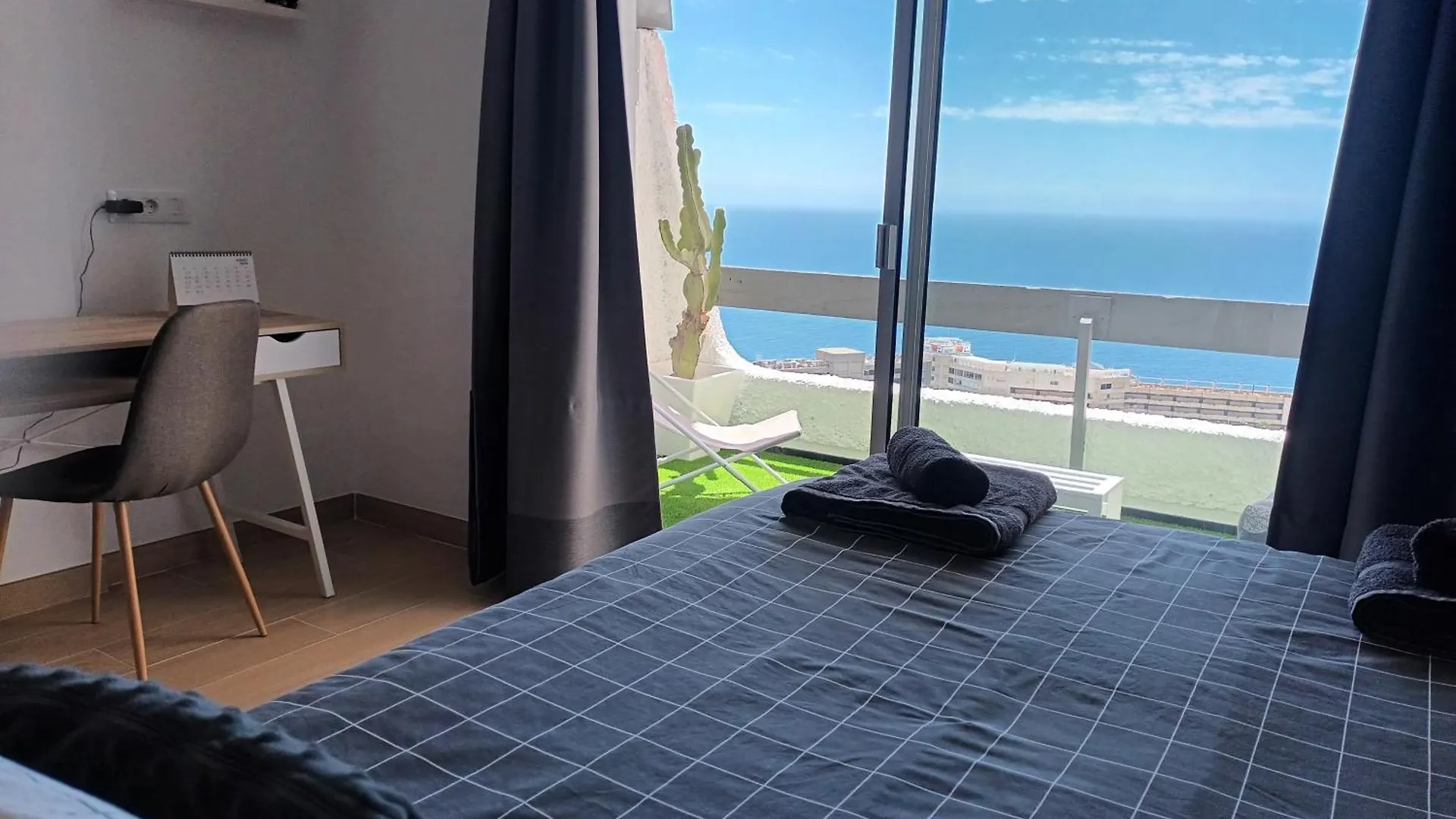 Modern Open-Plan Studio With Terrace And Sea View Tabaiba